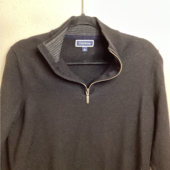 Club Room Men’s Quarter Zipper Sweater - Picture 2 of 9